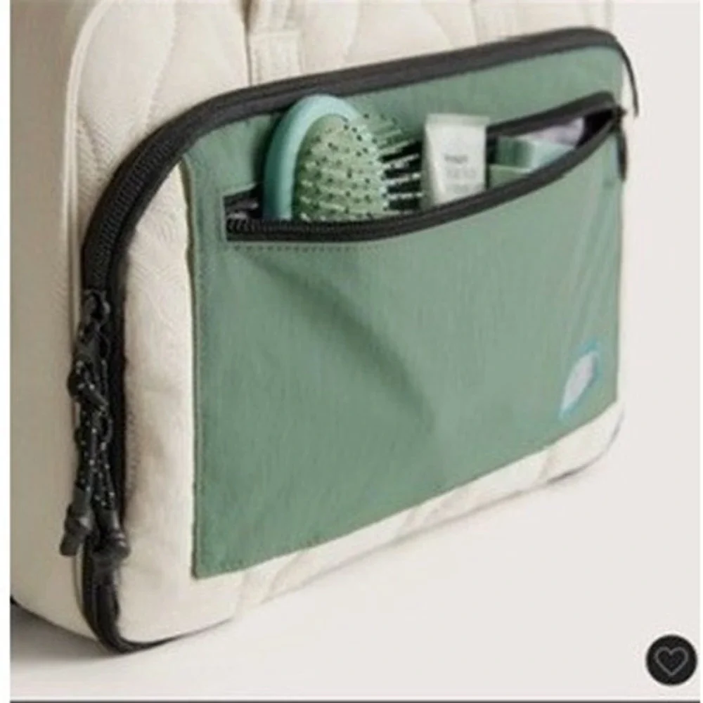 Bagsmart Walker Hanging Travel Toiletry Bag Unisex OS Celadon Green NWT